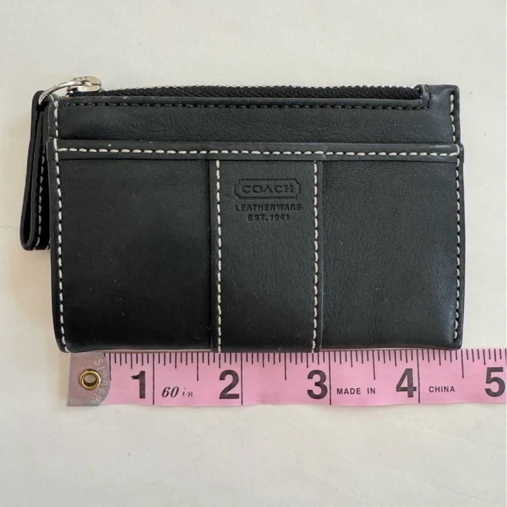 Coach Black Leather Cardholder EUC Keychain Zip Wallet Mini Skinny Card … - Picture 8 of 9